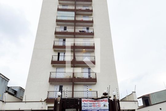 Fachada do Condomínio de apartamento para alugar com 2 quartos, 50m² em Vila Galvão, Guarulhos