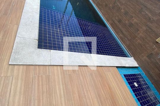Área Externa de casa de condomínio à venda com 6 quartos, 200m² em Vargem Grande, Rio de Janeiro