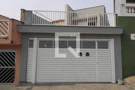Fachada de casa para alugar com 3 quartos, 100m² em Vila Califórnia(zona Sul), São Paulo