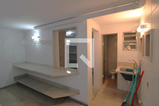Lavanderia de casa para alugar com 3 quartos, 100m² em Vila Califórnia(zona Sul), São Paulo