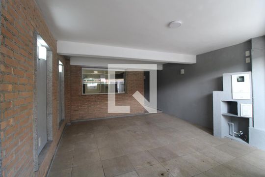 Garagem de casa para alugar com 3 quartos, 100m² em Vila Califórnia(zona Sul), São Paulo