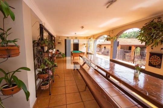 Espaço de jogos de casa para alugar com 5 quartos, 450m² em Republica, Ribeirão Preto