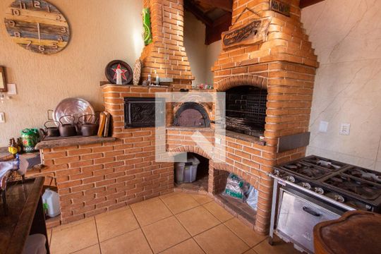 Churrasqueira de casa para alugar com 5 quartos, 450m² em Republica, Ribeirão Preto