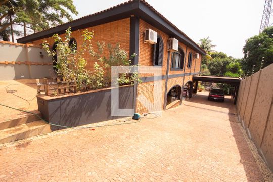 Garagem de casa para alugar com 5 quartos, 450m² em Republica, Ribeirão Preto