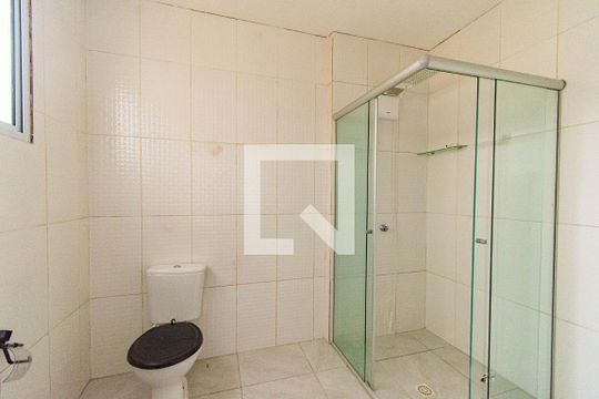 Banheiro de apartamento à venda com 1 quarto, 44m² em Rio Branco, Canoas