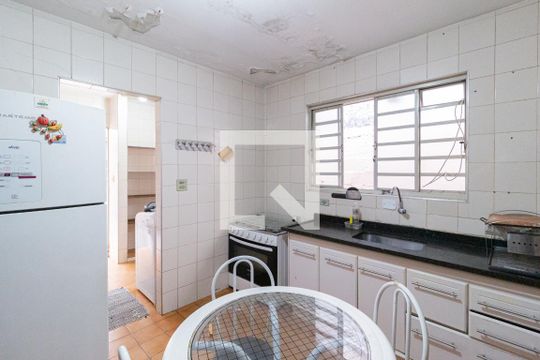 Cozinha de casa à venda com 2 quartos, 125m² em Presidente Altino, Osasco