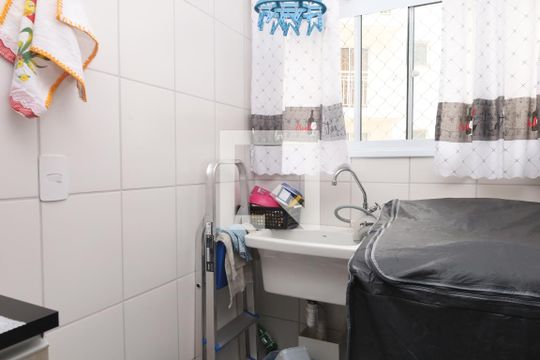 Área de Serviço de apartamento para alugar com 2 quartos, 45m² em Vila Nova Curuçá, São Paulo