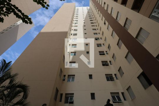 Fachada do bloco de apartamento para alugar com 3 quartos, 67m² em Vila Nova Cachoeirinha, São Paulo
