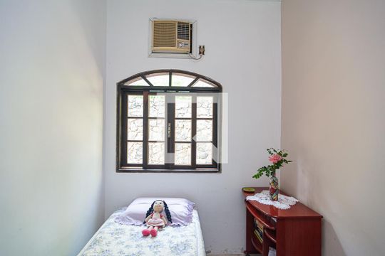 Suíte 1 de casa à venda com 5 quartos, 300m² em Itaipu, Niterói