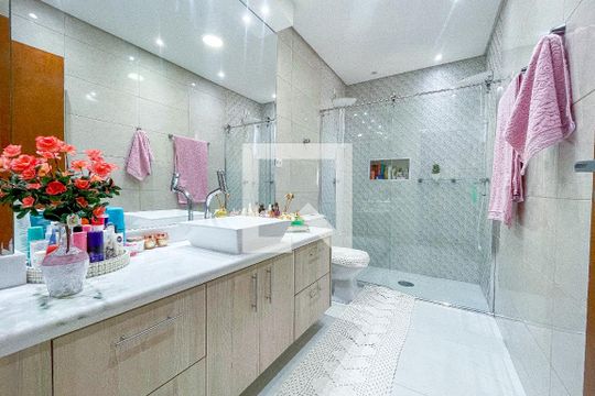 Banheiro/Suíte de apartamento à venda com 2 quartos, 100m² em Jardim Paulista, São Paulo