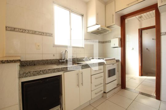 Cozinha de apartamento à venda com 3 quartos, 105m² em Colégio Batista, Belo Horizonte