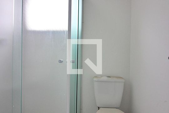 Banheiro Social de apartamento para alugar com 2 quartos, 48m² em Ferrazópolis, São Bernardo do Campo