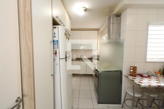Cozinha de apartamento à venda com 4 quartos, 140m² em Vila Constancia, São Paulo