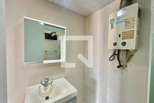 Banheiro da suíte de apartamento para alugar com 2 quartos, 95m² em Freguesia (jacarepaguá), Rio de Janeiro