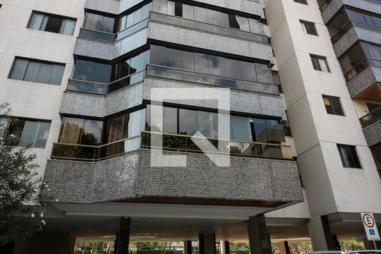 Fachada de apartamento à venda com 3 quartos, 181m² em Setor Sudoeste, Brasília
