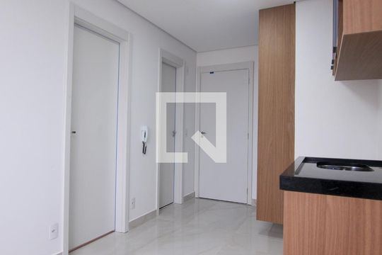 Sala/Cozinha  de apartamento para alugar com 1 quarto, 25m² em Vila Prudente, São Paulo