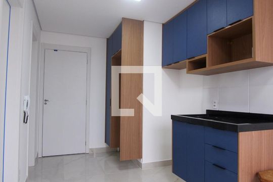 Sala/Cozinha  de apartamento para alugar com 1 quarto, 25m² em Vila Prudente, São Paulo