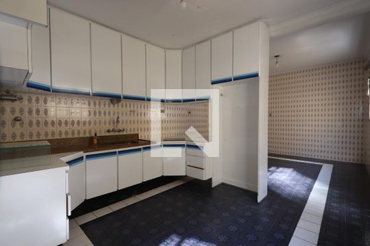 Cozinha de casa à venda com 3 quartos, 250m² em Vila Zelina, São Paulo