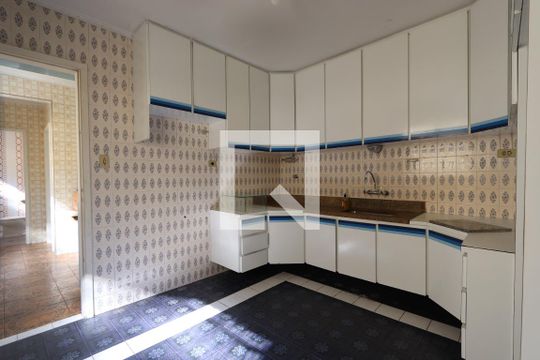 Cozinha de casa à venda com 3 quartos, 250m² em Vila Zelina, São Paulo