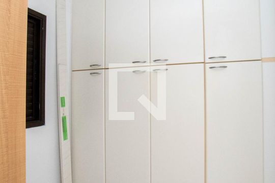 Despensa de apartamento para alugar com 3 quartos, 113m² em Vila Milton, Guarulhos