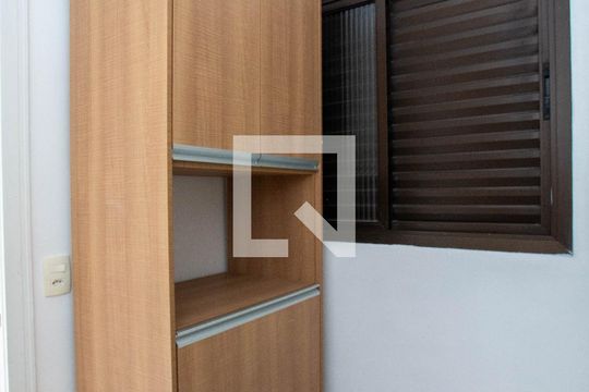Despensa de apartamento para alugar com 3 quartos, 113m² em Vila Milton, Guarulhos
