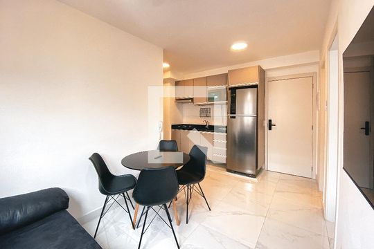 Sala de apartamento para alugar com 2 quartos, 34m² em Butantã, São Paulo