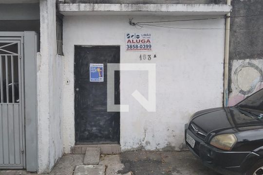 Fachada de casa para alugar com 2 quartos, 80m² em Limão, São Paulo