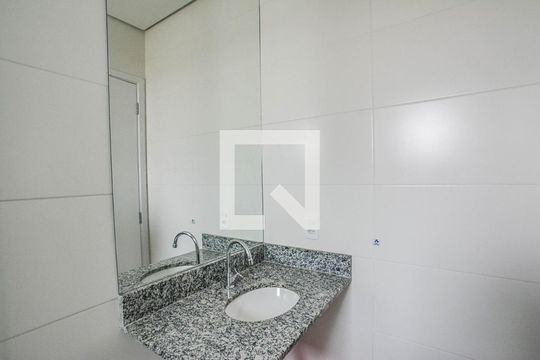 Banheiro de apartamento à venda com 2 quartos, 97m² em Parque Oratório, Santo André