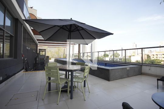 Piscina de kitnet/studio à venda com 1 quarto, 30m² em Vila Mariana, São Paulo