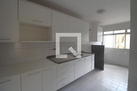 Cozinha de apartamento para alugar com 3 quartos, 115m² em Jardim Marajoara, São Paulo