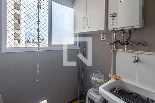área de serviço de apartamento para alugar com 3 quartos, 70m² em Vila das Merces, São Paulo