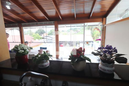 Área externa  de casa à venda com 3 quartos, 360m² em São Jorge, Novo Hamburgo