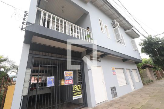 Fachada de casa à venda com 3 quartos, 360m² em São Jorge, Novo Hamburgo