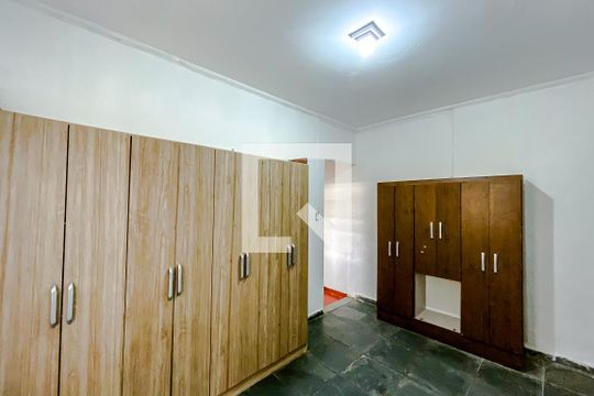 Sala/Quarto de casa para alugar com 1 quarto, 34m² em Vila Oratório, São Paulo
