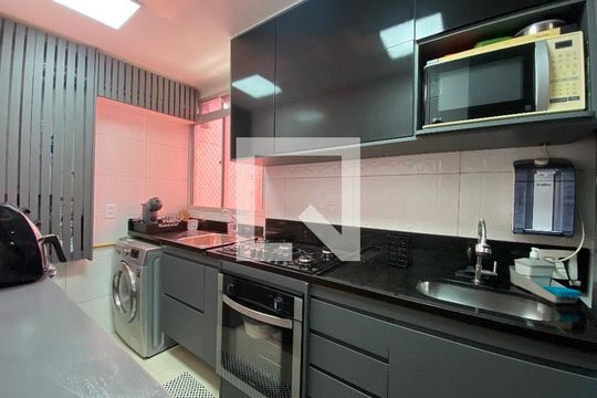 Cozinha de apartamento à venda com 2 quartos, 48m² em Bonsucesso, Rio de Janeiro