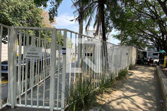 Fachada de apartamento à venda com 2 quartos, 48m² em Bonsucesso, Rio de Janeiro