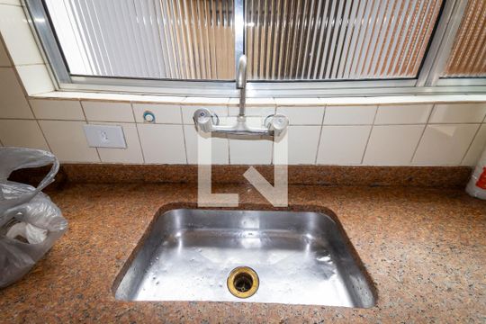 Cozinha de casa para alugar com 4 quartos, 150m² em Jardim Vila Formosa, São Paulo