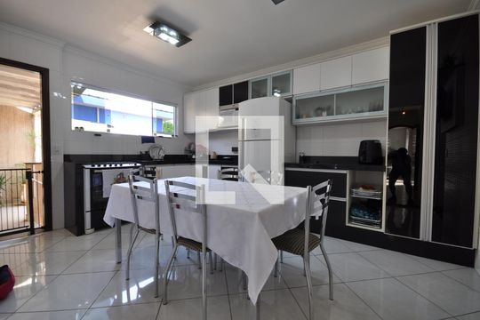 Cozinha de casa à venda com 3 quartos, 220m² em Vila Nova Mazzei, São Paulo