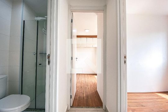 Corredor de apartamento à venda com 2 quartos, 32m² em Jardim Celeste, São Paulo