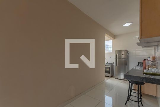 Cozinha de casa à venda com 2 quartos, 101m² em Santa Terezinha, Belo Horizonte