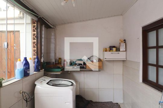 Área Externa de casa à venda com 4 quartos, 180m² em Feitoria, São Leopoldo