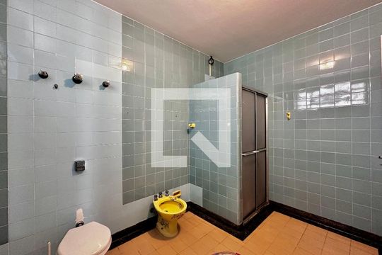 Banheiro Social de casa à venda com 3 quartos, 231m² em Chácara Santo Antônio (zona Sul), São Paulo