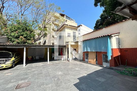 Quintal de casa à venda com 4 quartos, 150m² em Méier, Rio de Janeiro