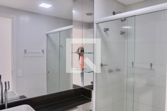 Banheiro de apartamento à venda com 2 quartos, 52m² em Brás, São Paulo