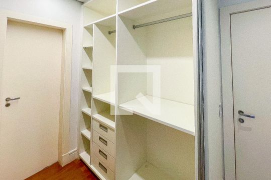 Closet de apartamento à venda com 2 quartos, 112m² em Jardim Paulista, São Paulo