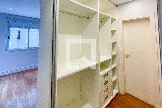 Closet de apartamento à venda com 2 quartos, 112m² em Jardim Paulista, São Paulo