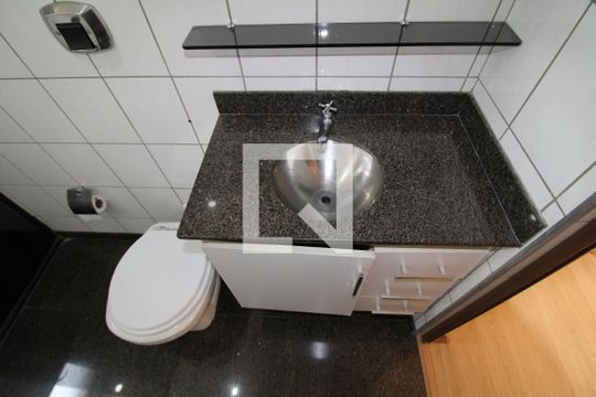Banheiro de apartamento para alugar com 2 quartos, 64m² em Lauzane Paulista, São Paulo
