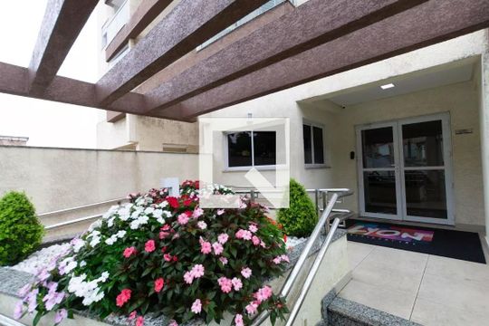 Portaria de apartamento para alugar com 2 quartos, 51m² em Jardim Munhoz, Guarulhos