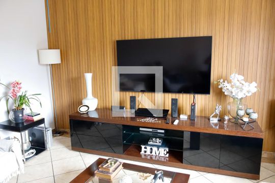 sala de casa à venda com 4 quartos, 198m² em Cipava, Osasco