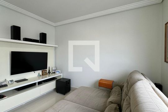 Sala de TV de apartamento à venda com 4 quartos, 196m² em Melville Empresarial I E Ii, Barueri